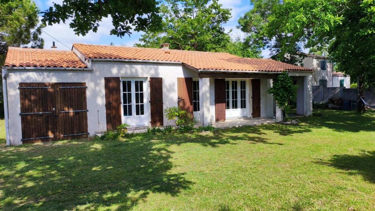 סן-ג'ורג'-דולרו Maison A 8 Min A Pied De La Plage Avec Jardin Clos Et Ombrage מראה חיצוני תמונה